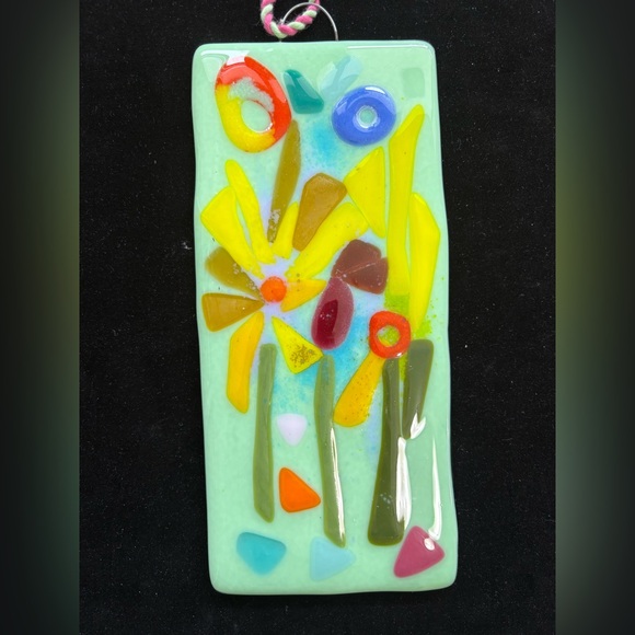 Flowers On Mint“ Fused Art Glass  Hanging Plaque 9”x4” Abstract Design - Picture 4 of 11